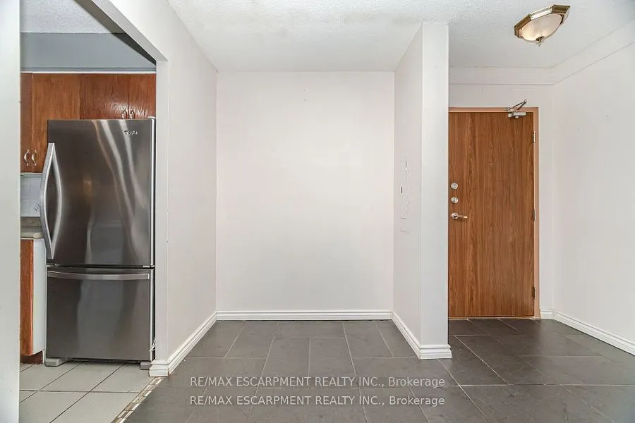 2301 Derry Road W, #707