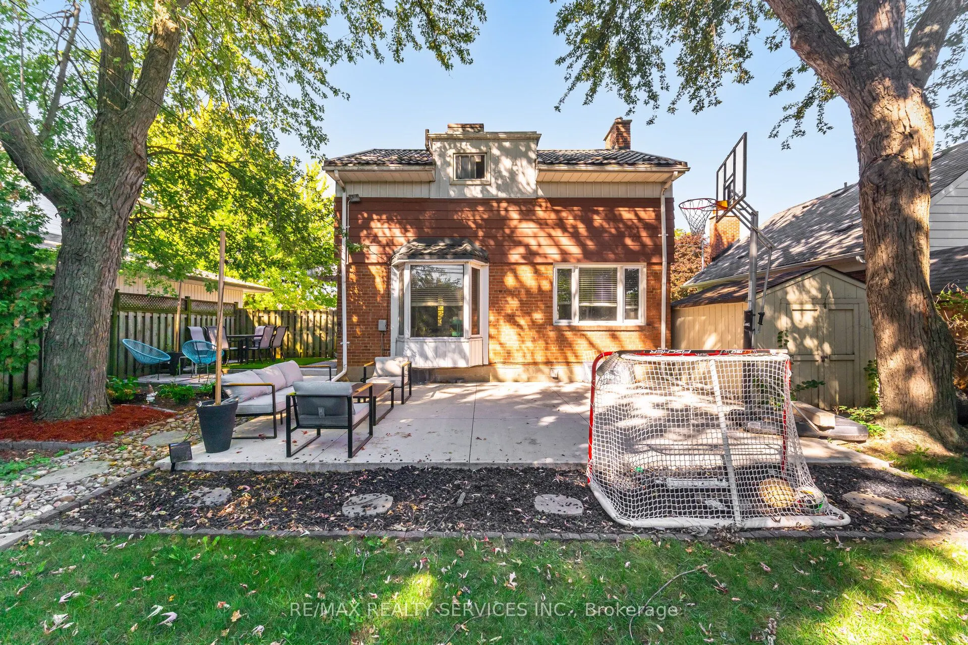 85 Eldomar Avenue