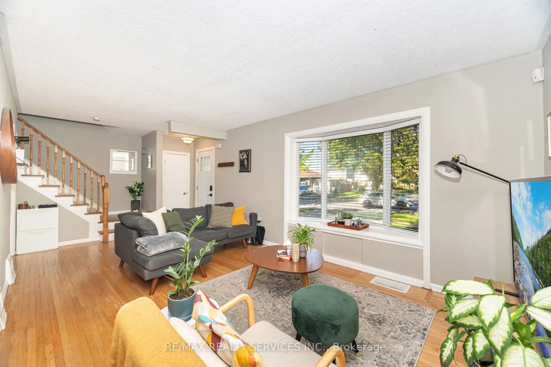 85 Eldomar Avenue