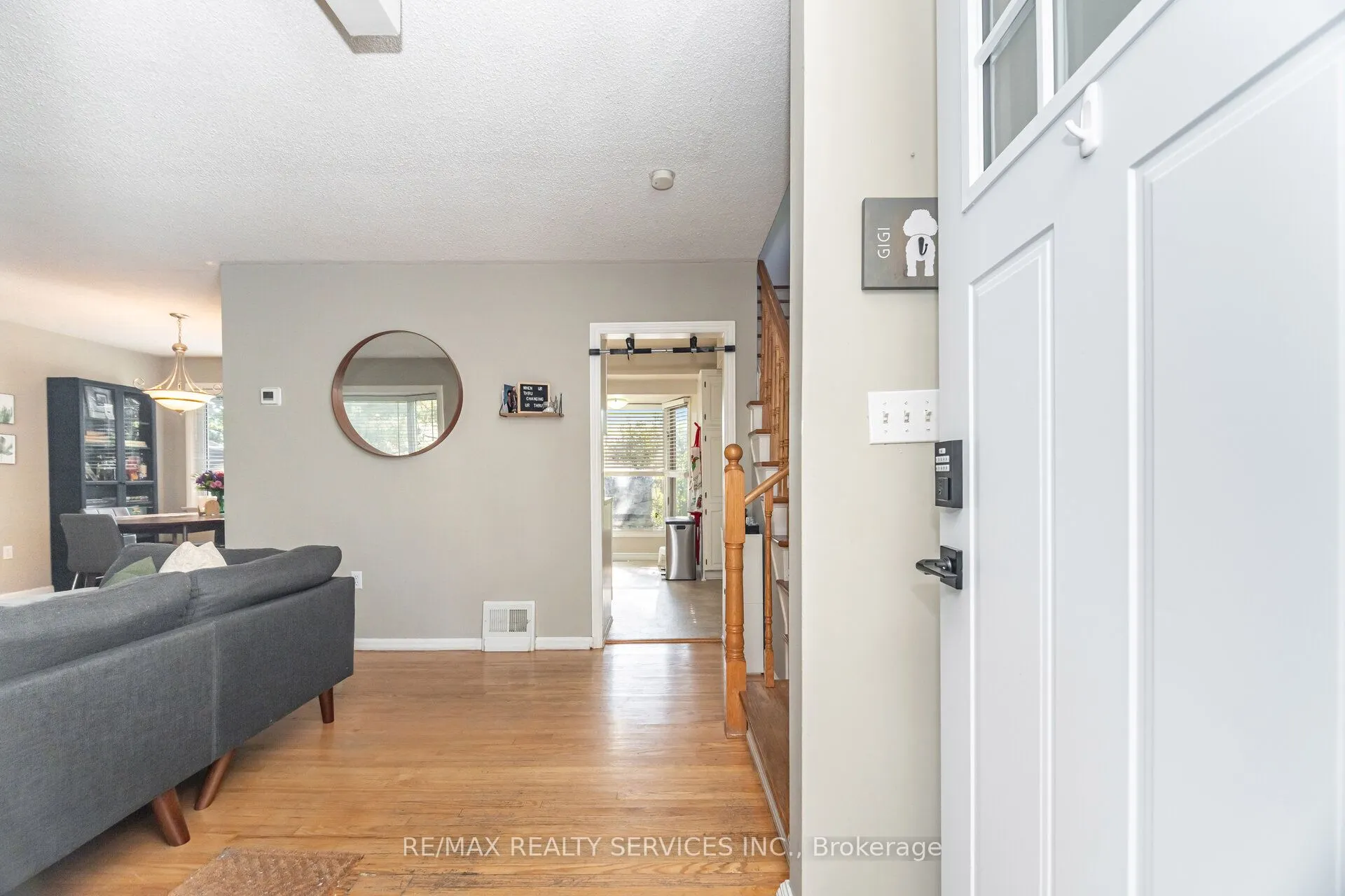 85 Eldomar Avenue