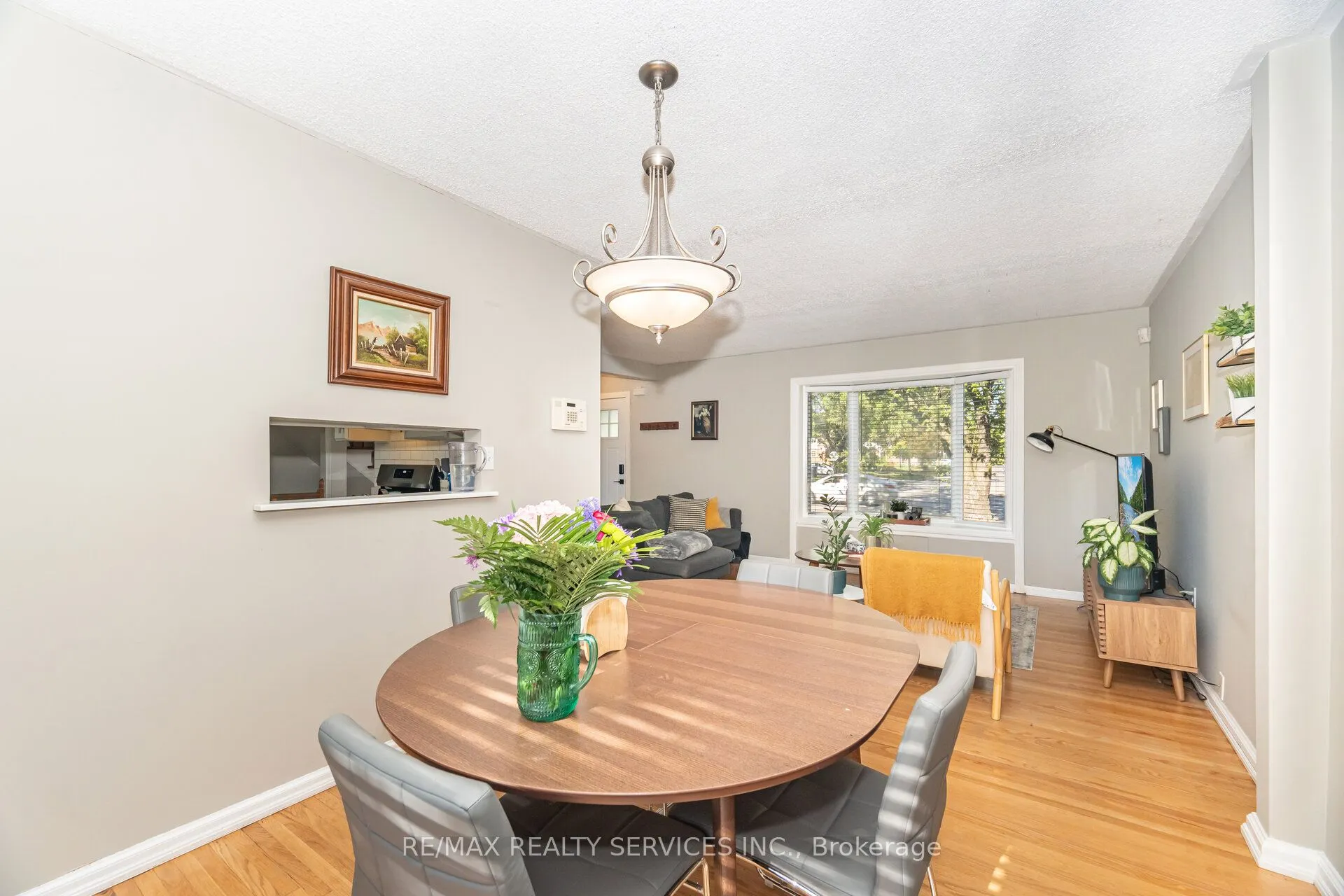 85 Eldomar Avenue