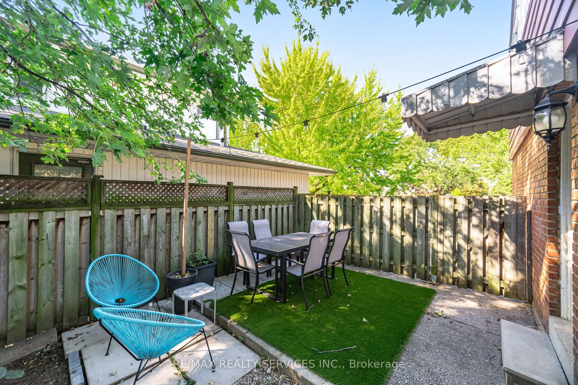 85 Eldomar Avenue