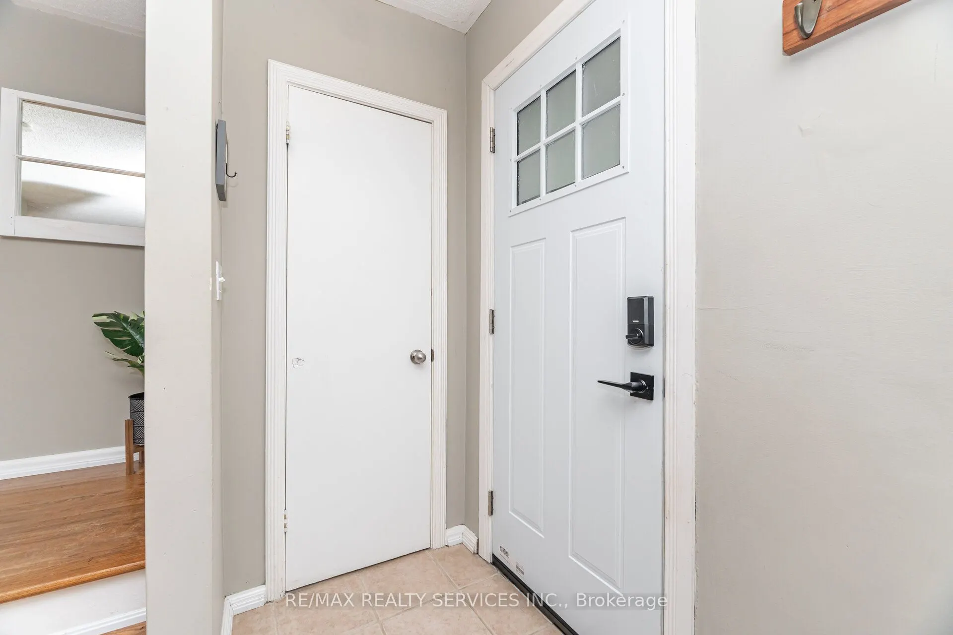 85 Eldomar Avenue