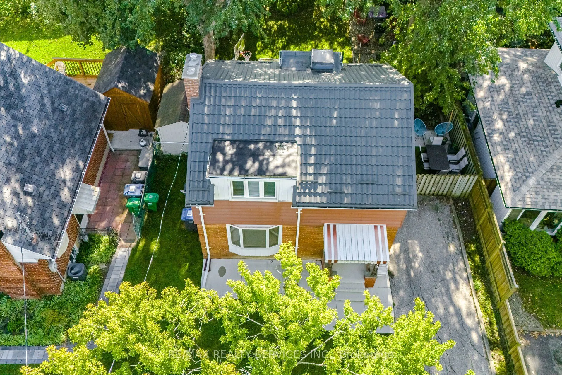 85 Eldomar Avenue