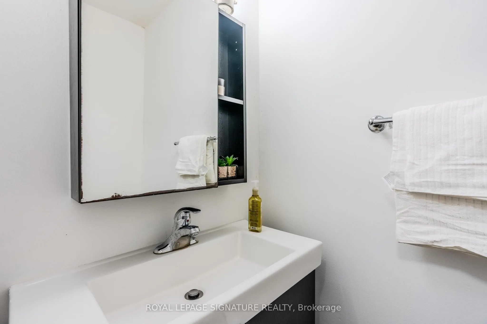 2170 Bromsgrove Road, #84