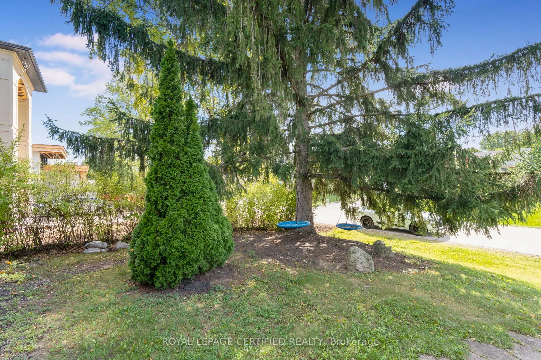 231 Woodale Avenue
