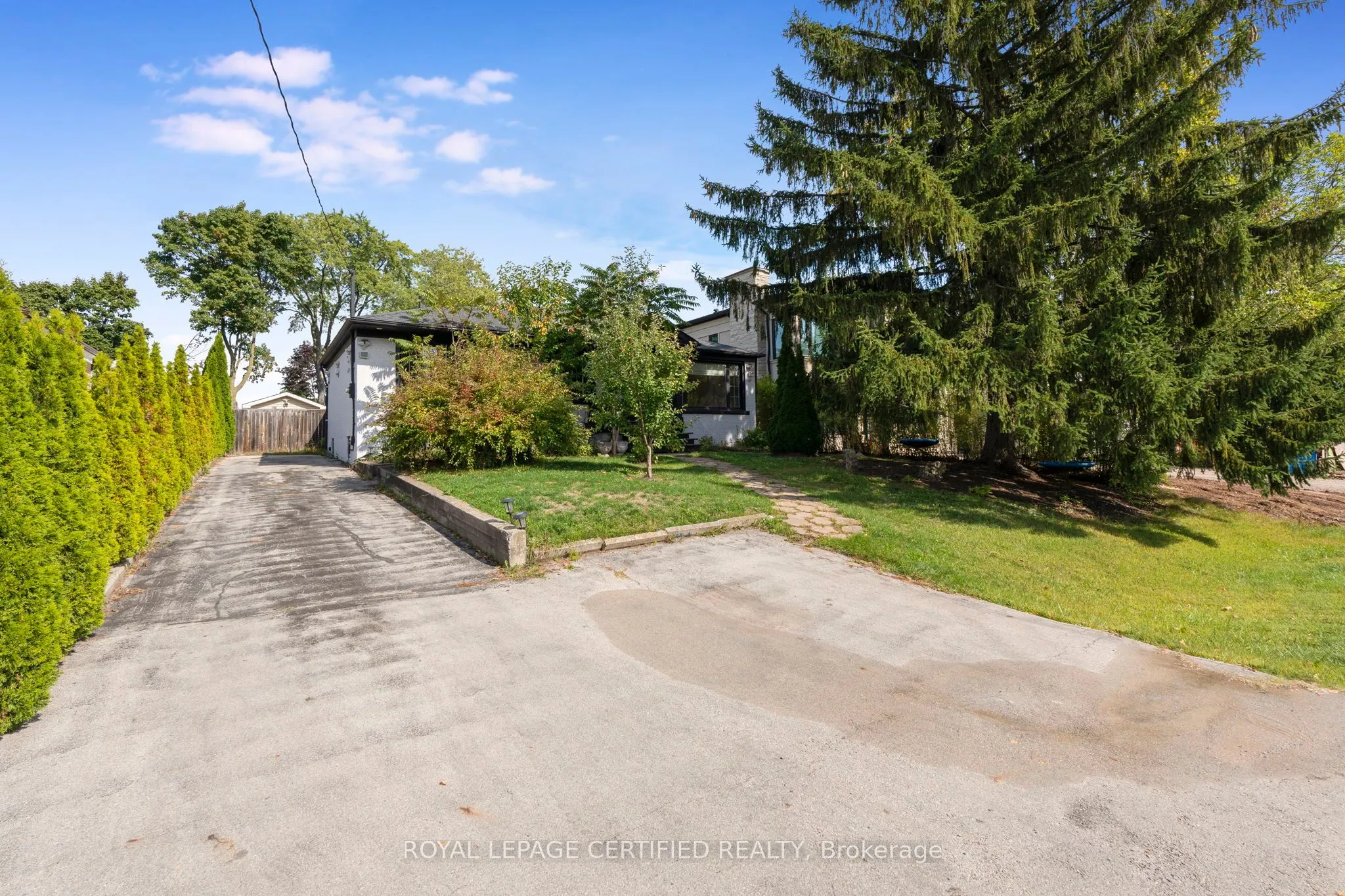 231 Woodale Avenue