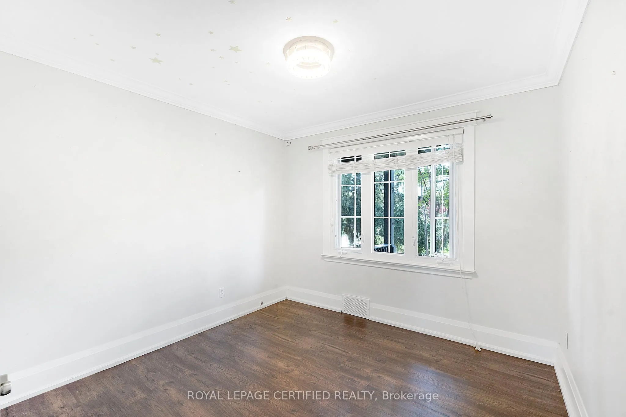 231 Woodale Avenue