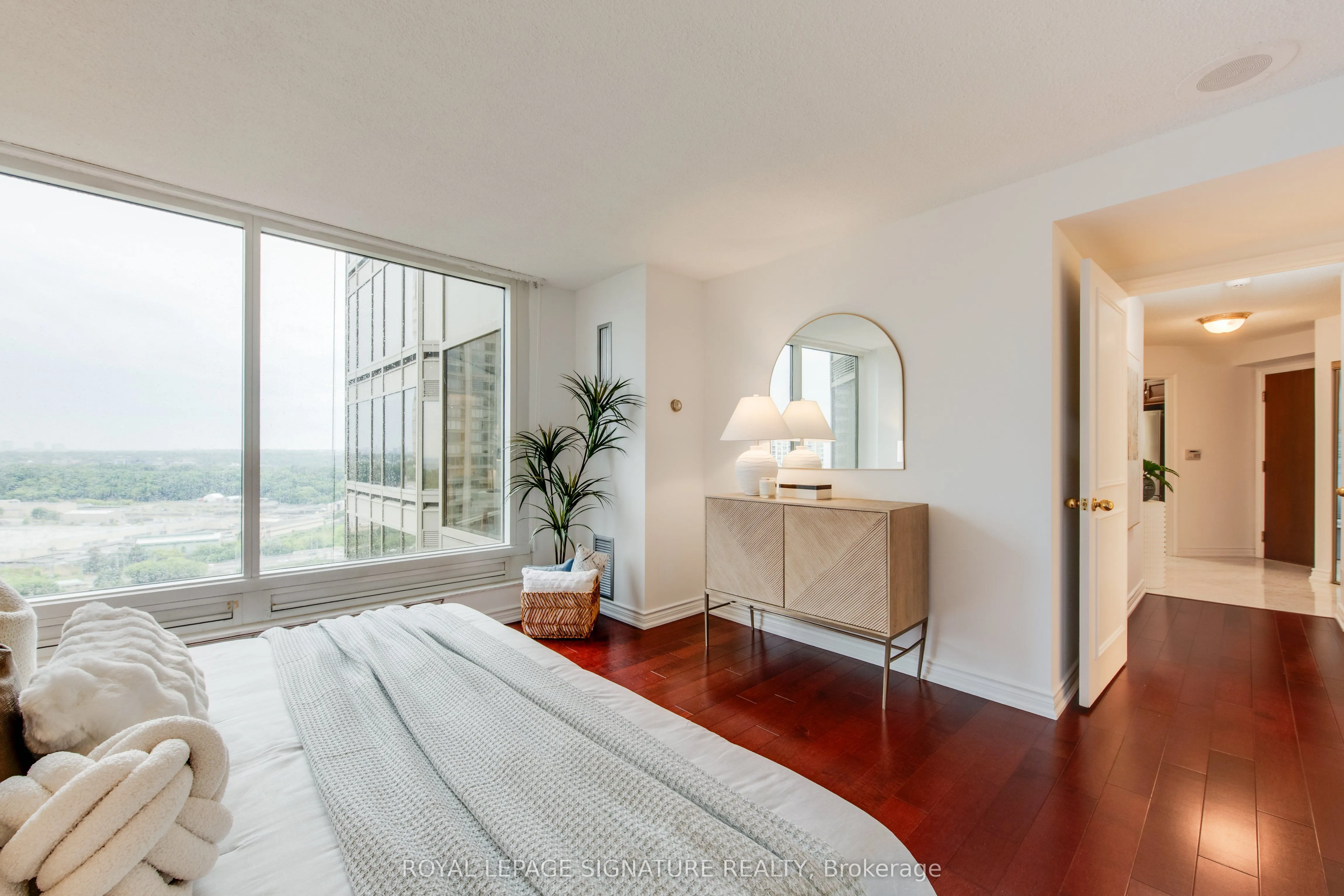 1 Palace Pier Court, #2108