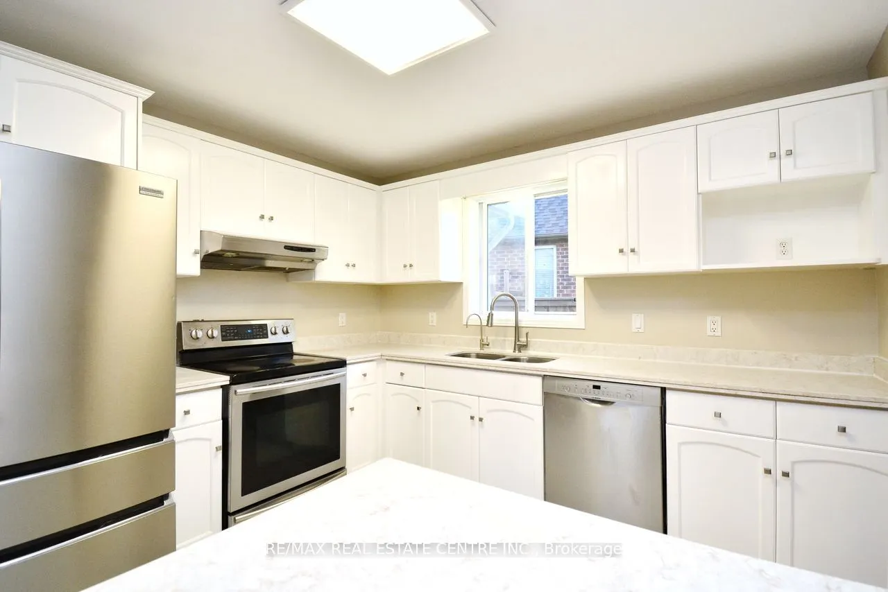 2 Althorp Drive