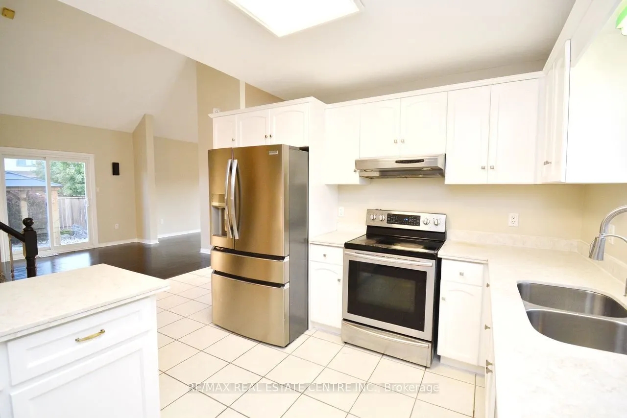 2 Althorp Drive