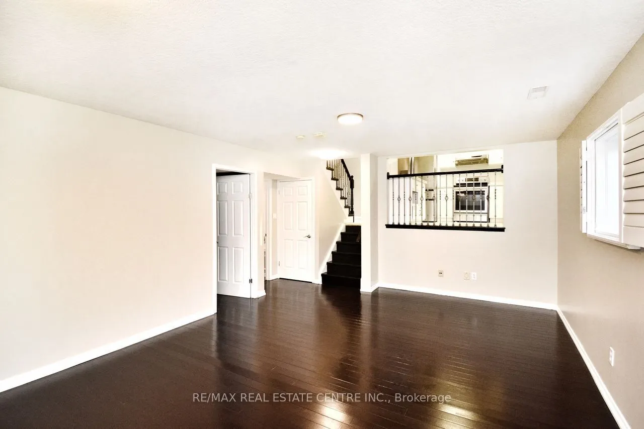 2 Althorp Drive