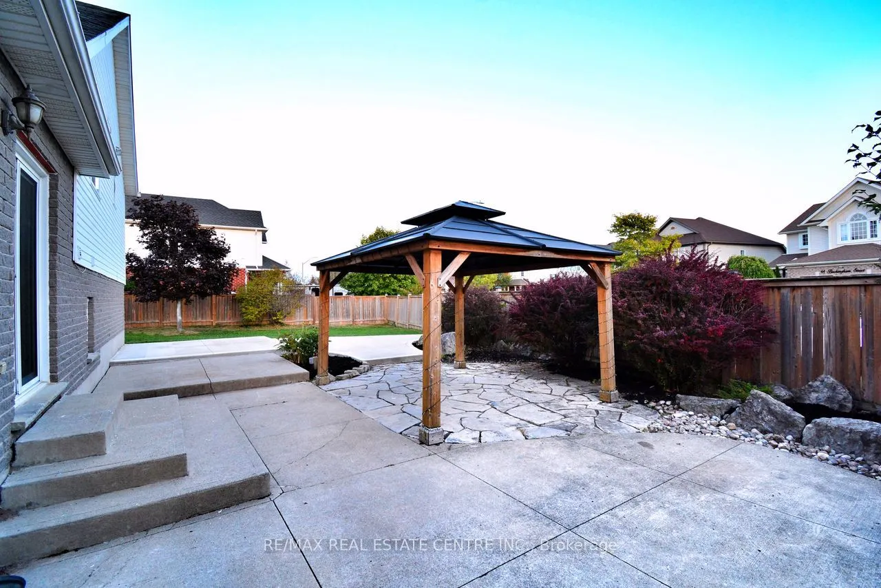 2 Althorp Drive