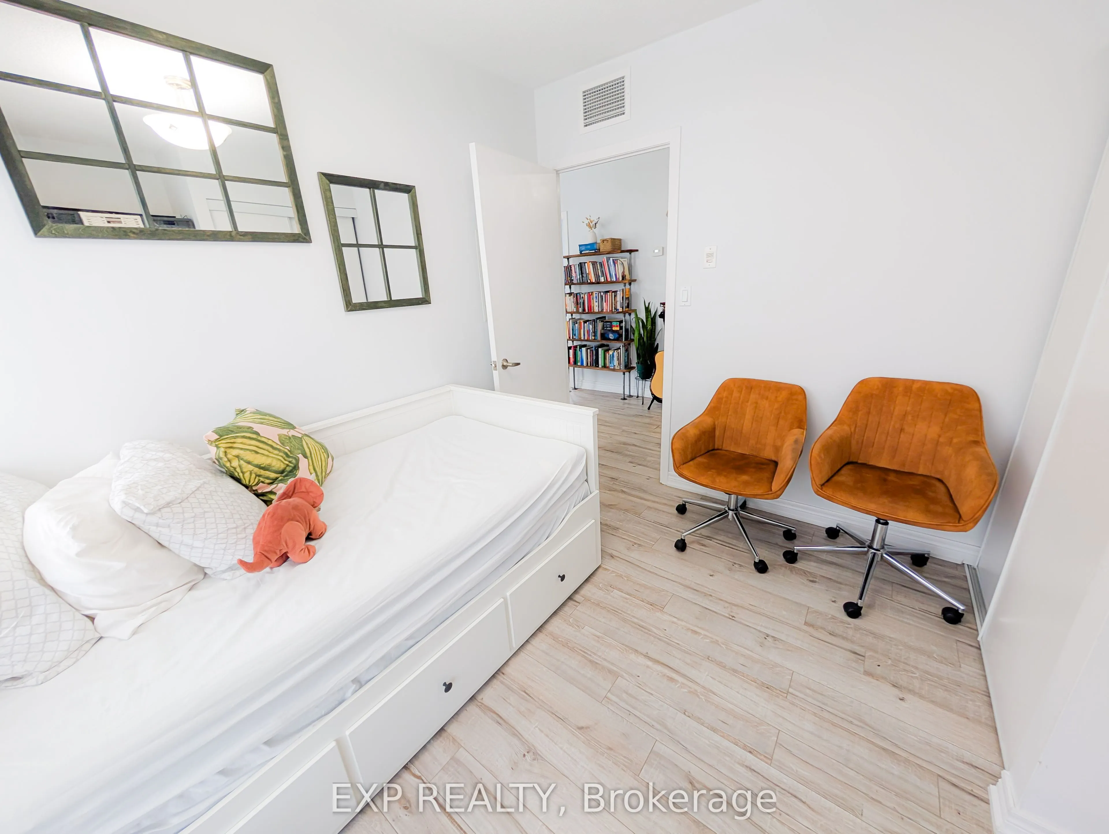 2464 Weston Road, #1010