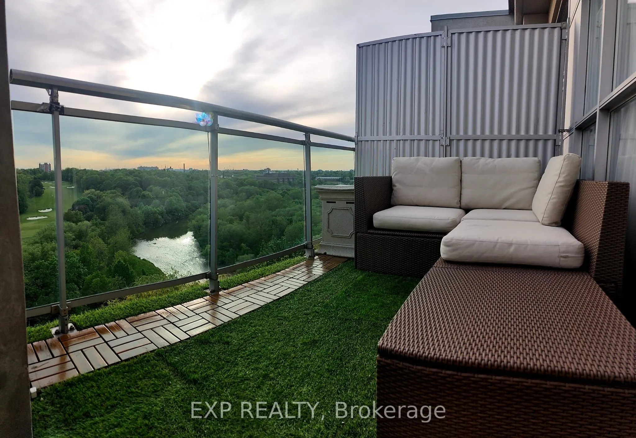 2464 Weston Road, #1010
