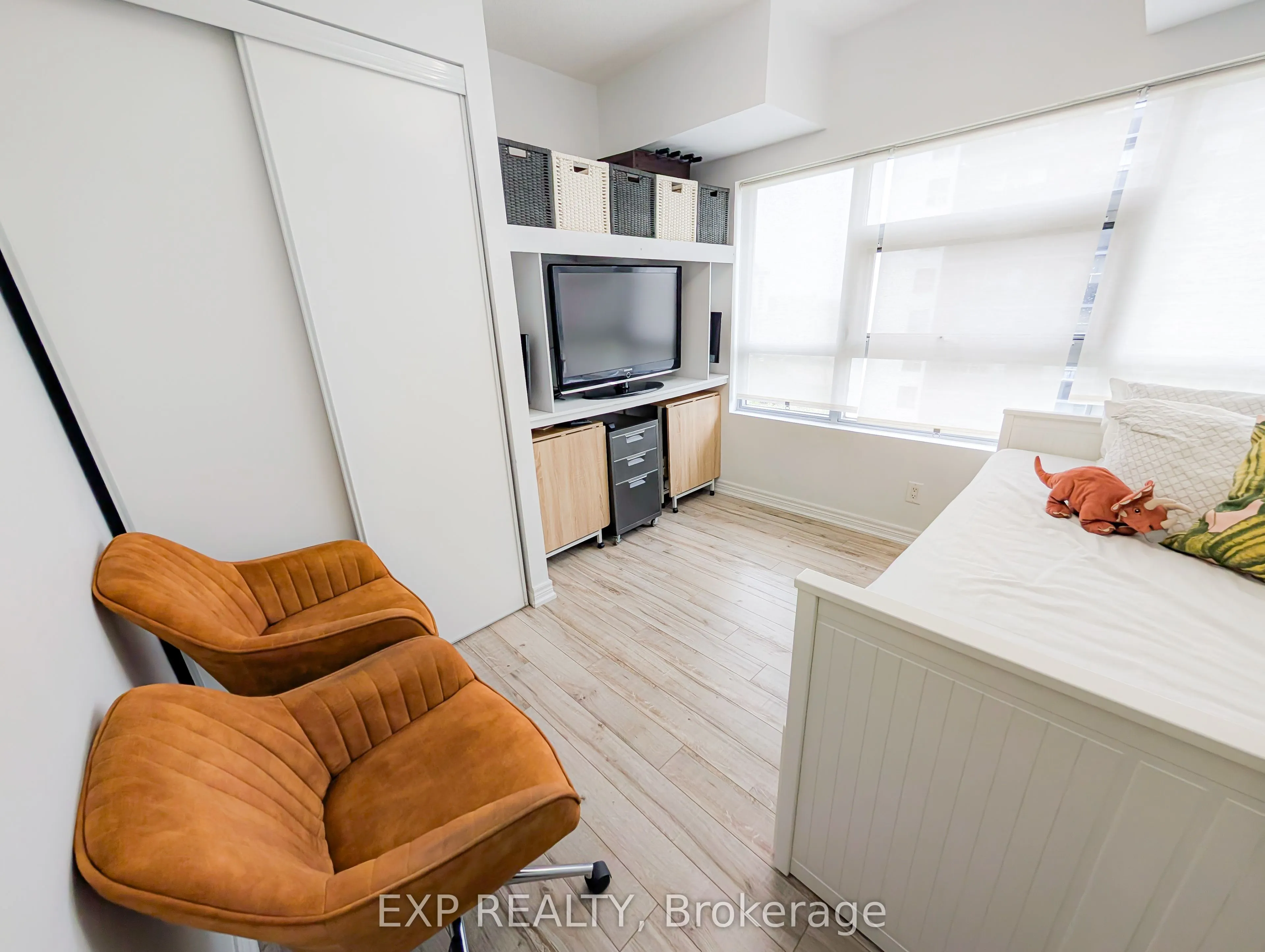2464 Weston Road, #1010