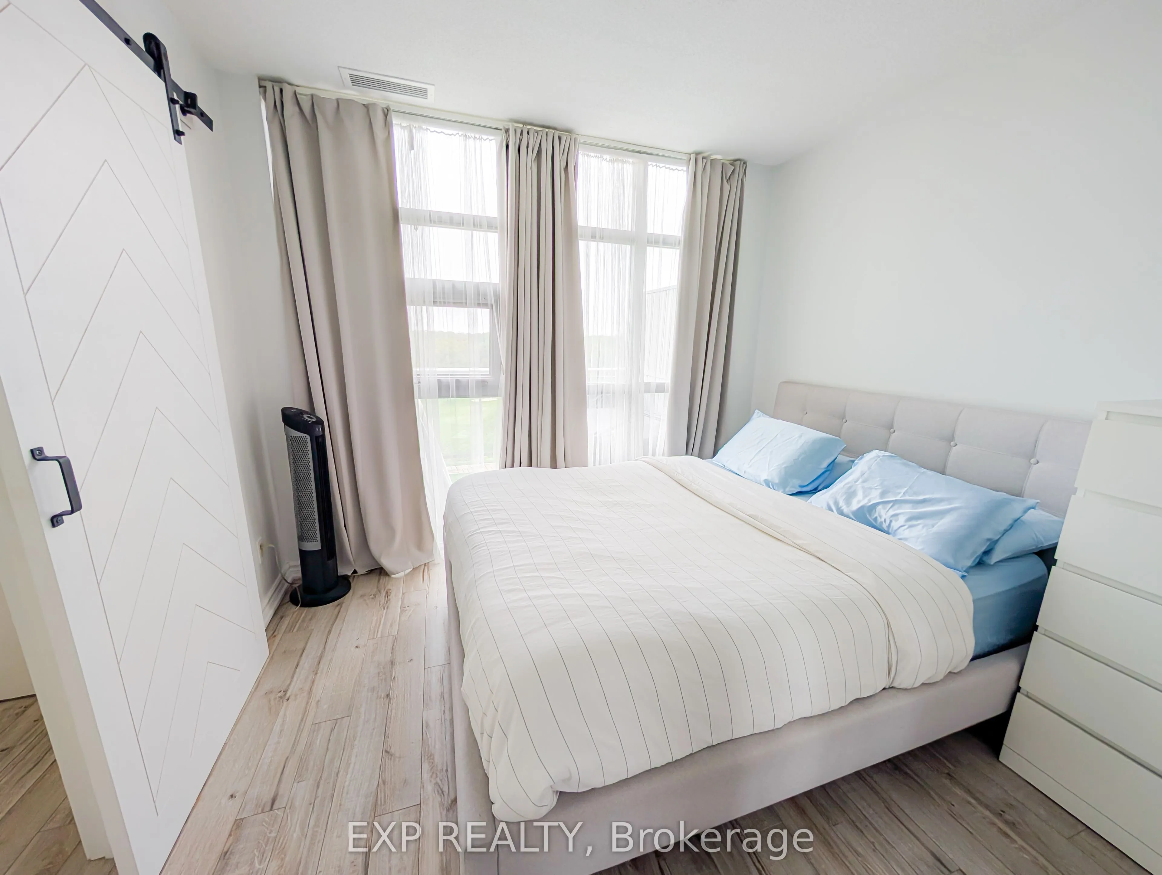 2464 Weston Road, #1010