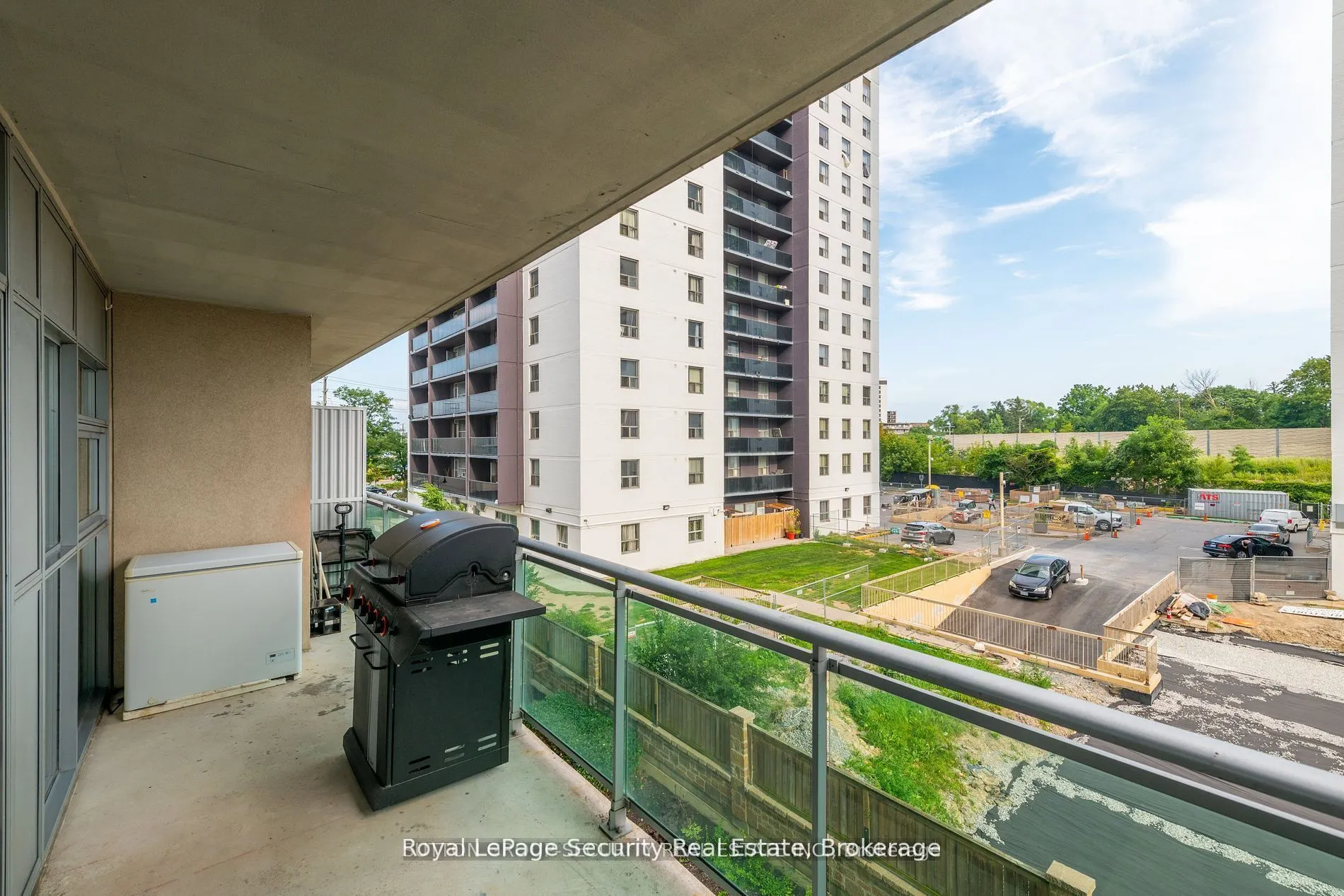 2464 Weston Road, #307