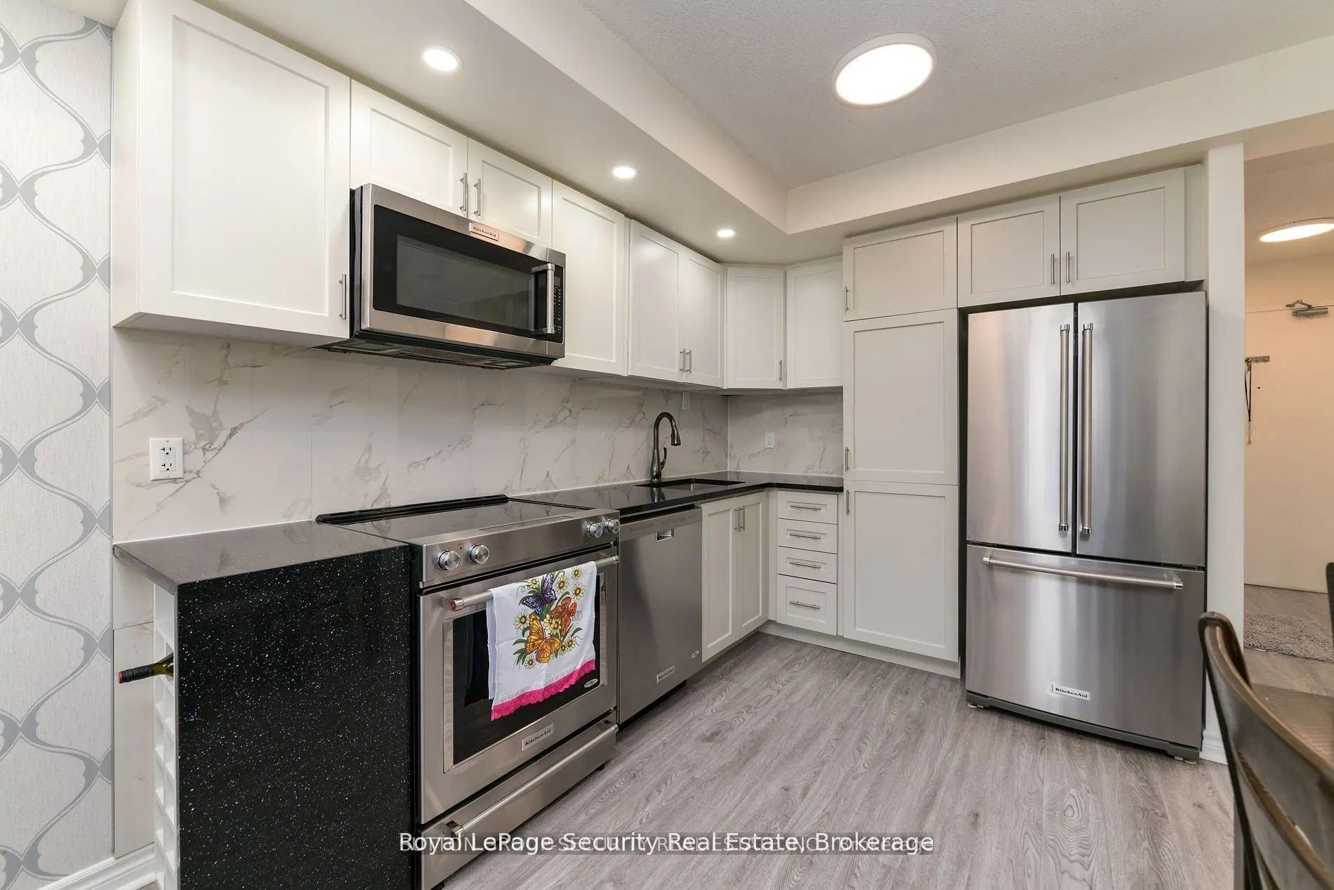 2464 Weston Road, #307