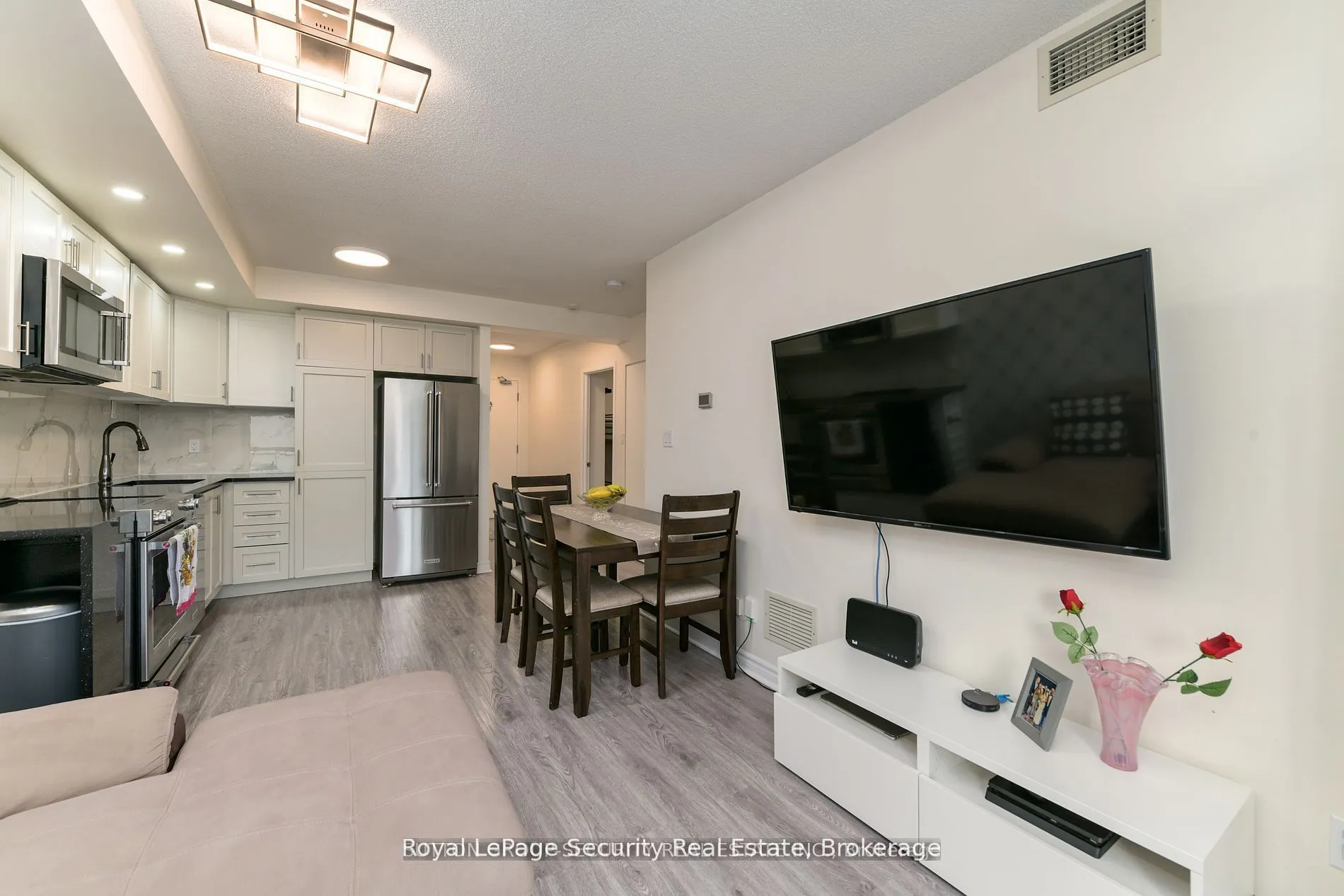 2464 Weston Road, #307