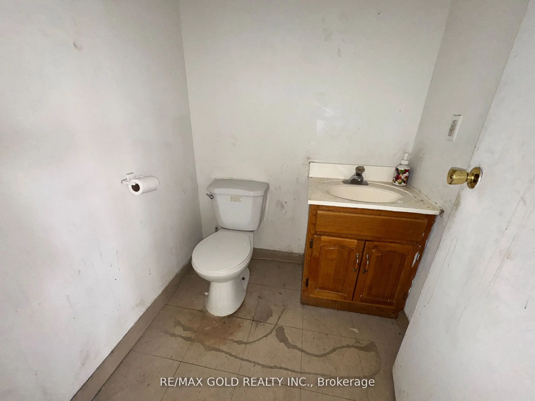 1935 Drew Road, #6 & 7