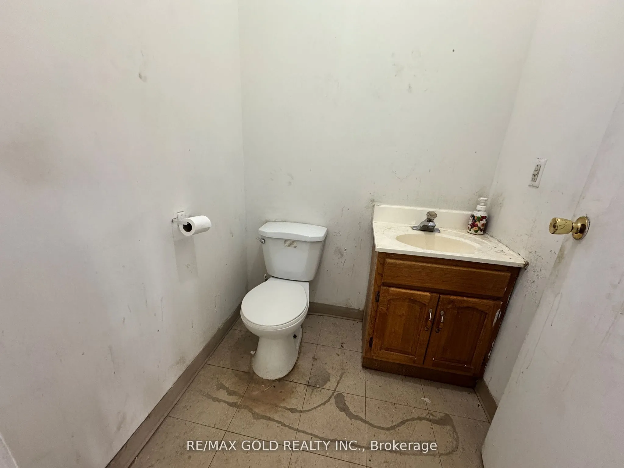 1935 Drew Road, #6 & 7