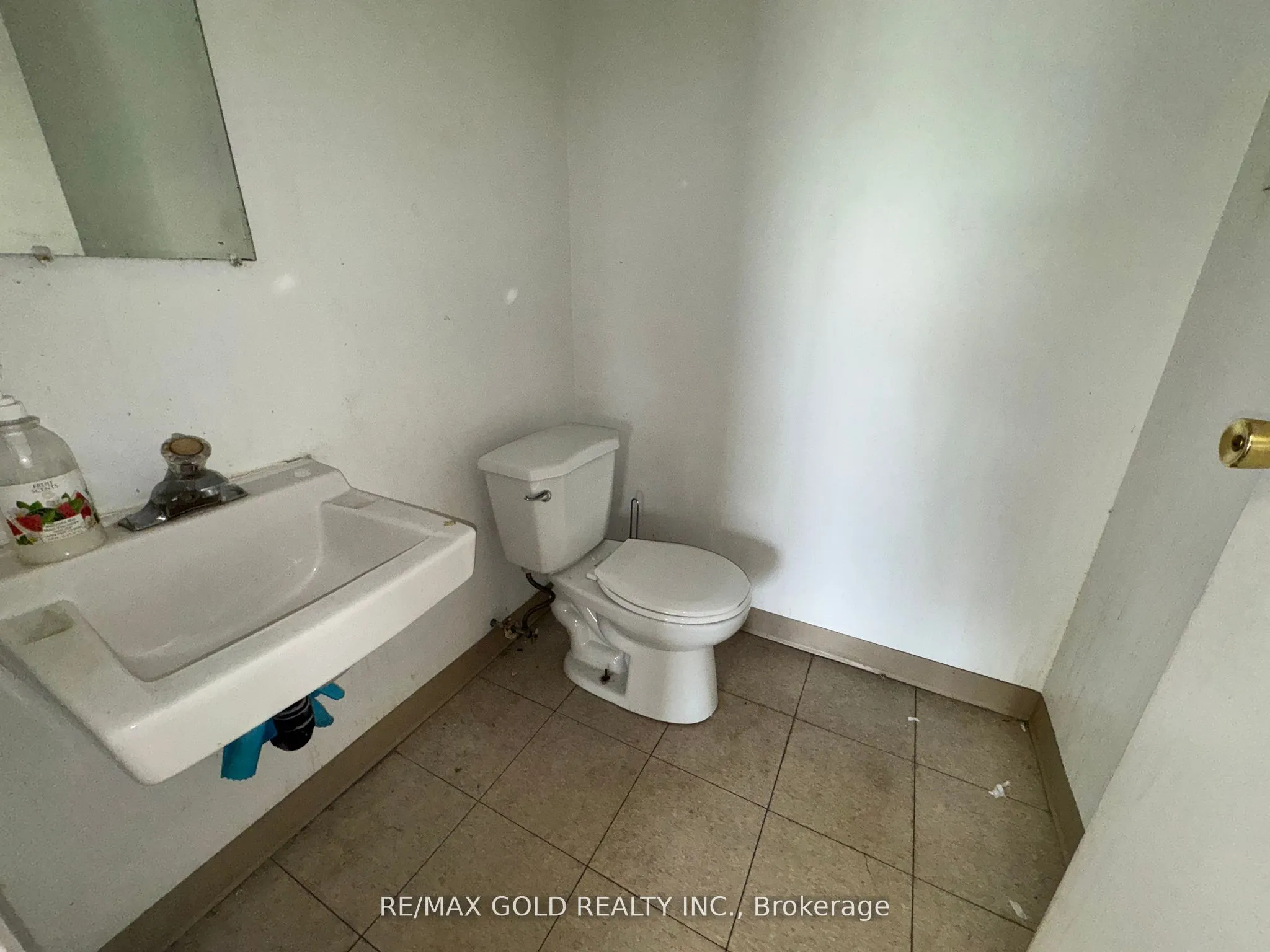 1935 Drew Road, #6 & 7