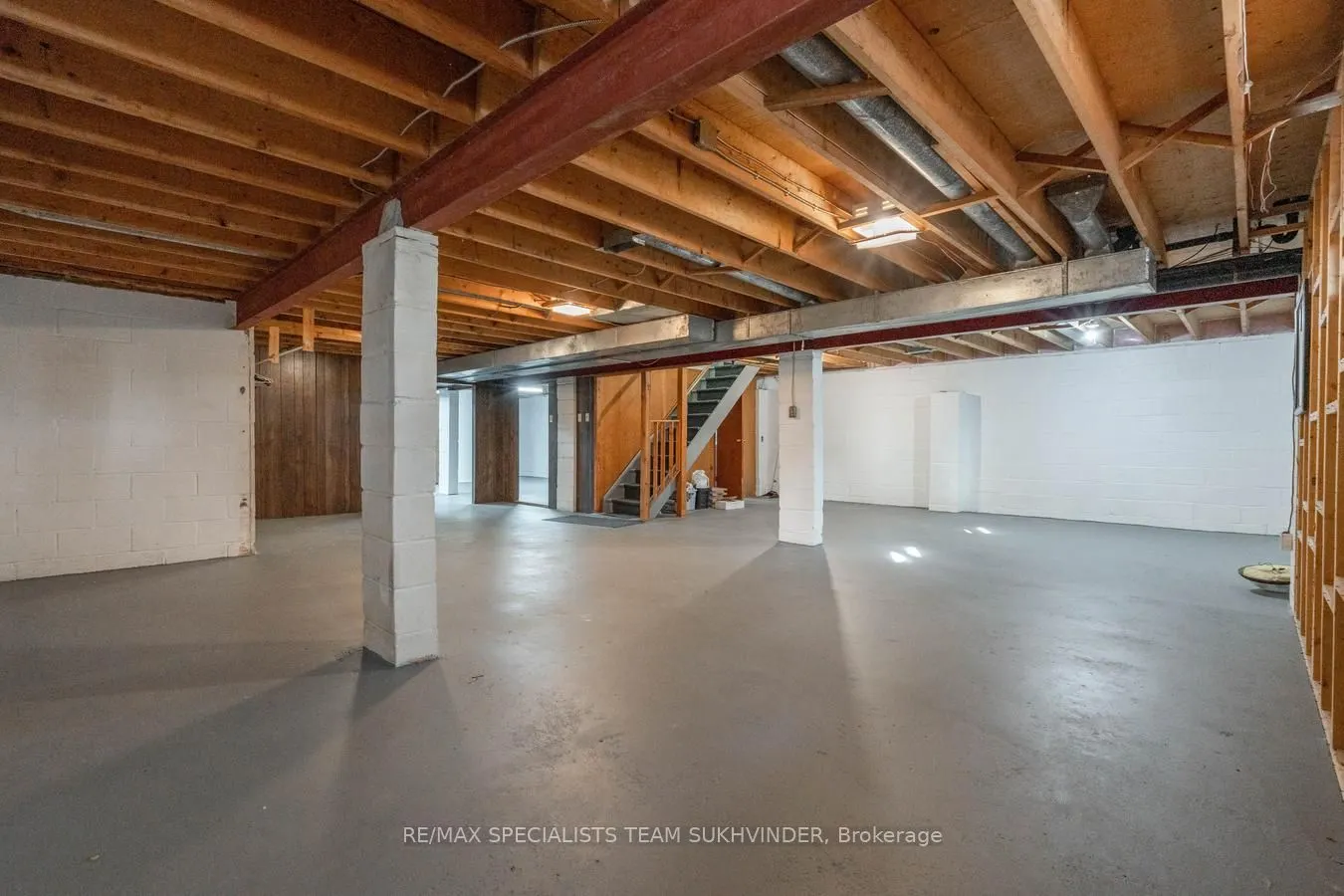 685 King Street