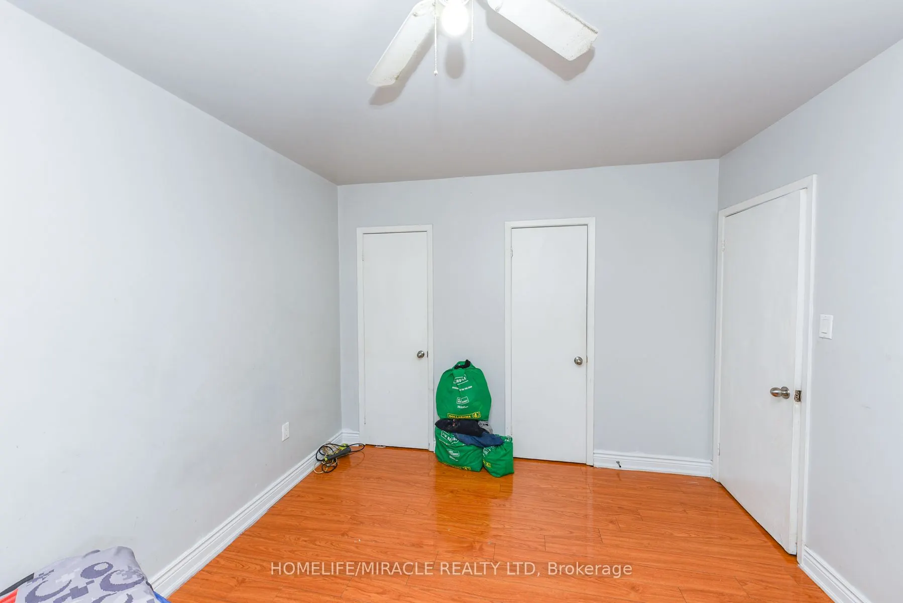 3442 Laddie Crescent