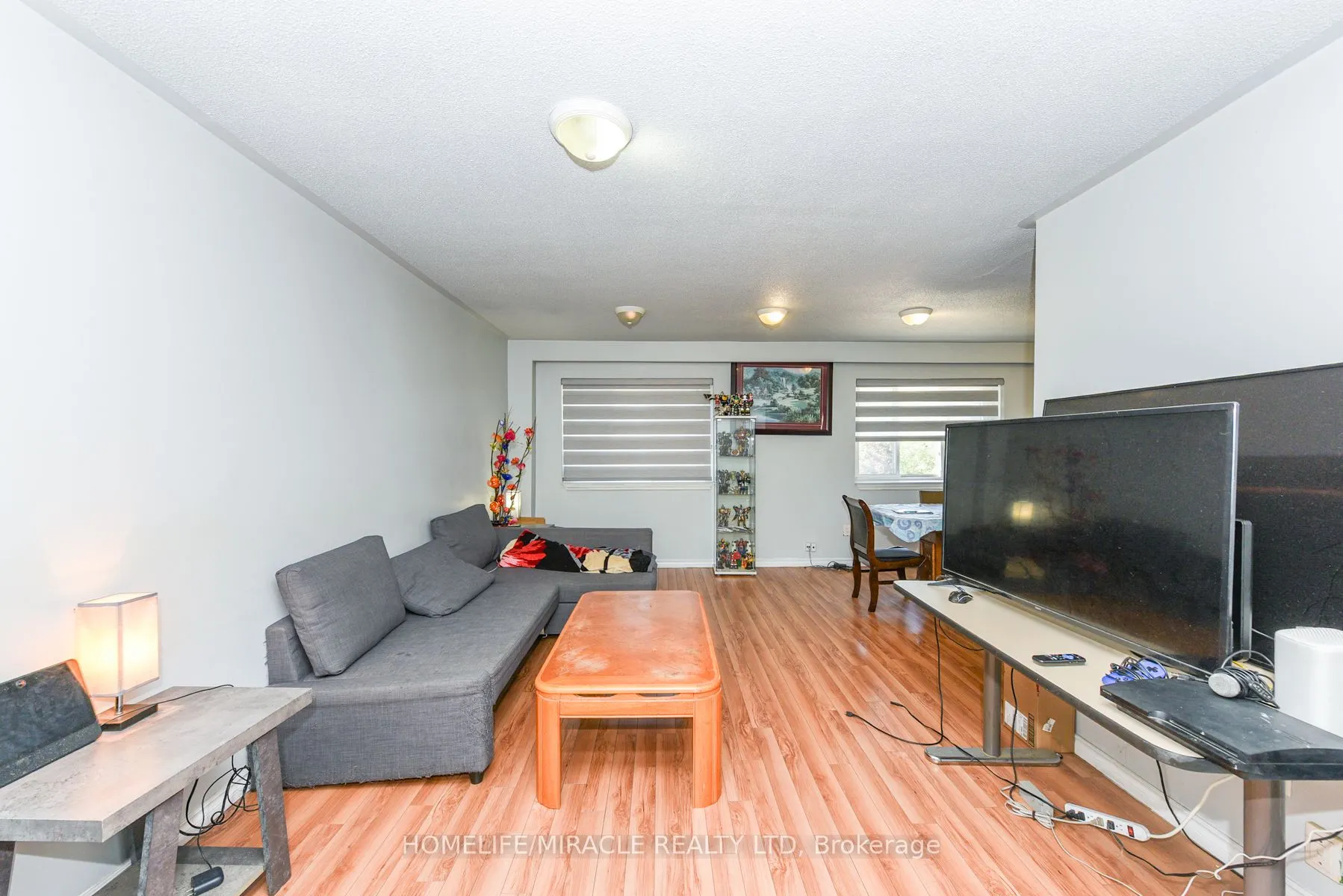 3442 Laddie Crescent