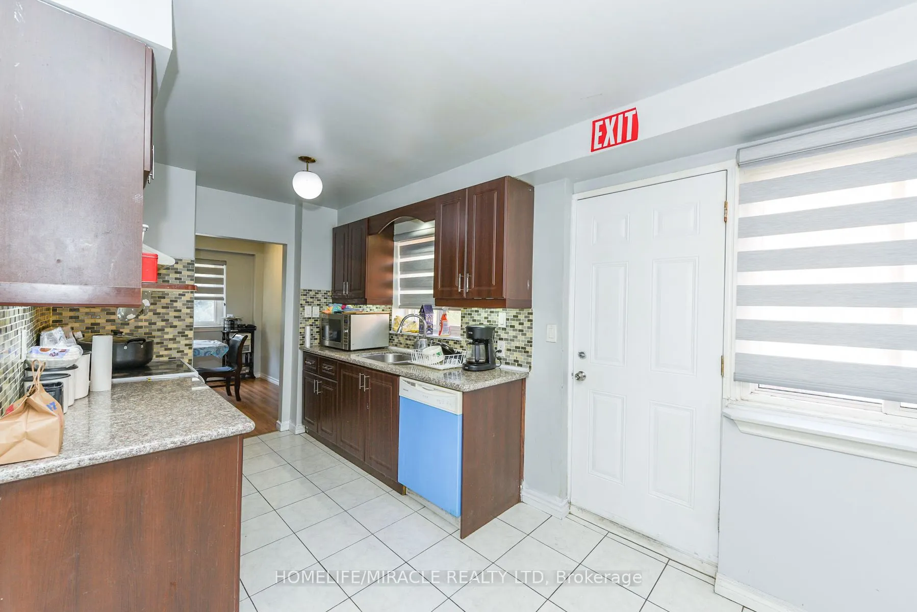 3442 Laddie Crescent