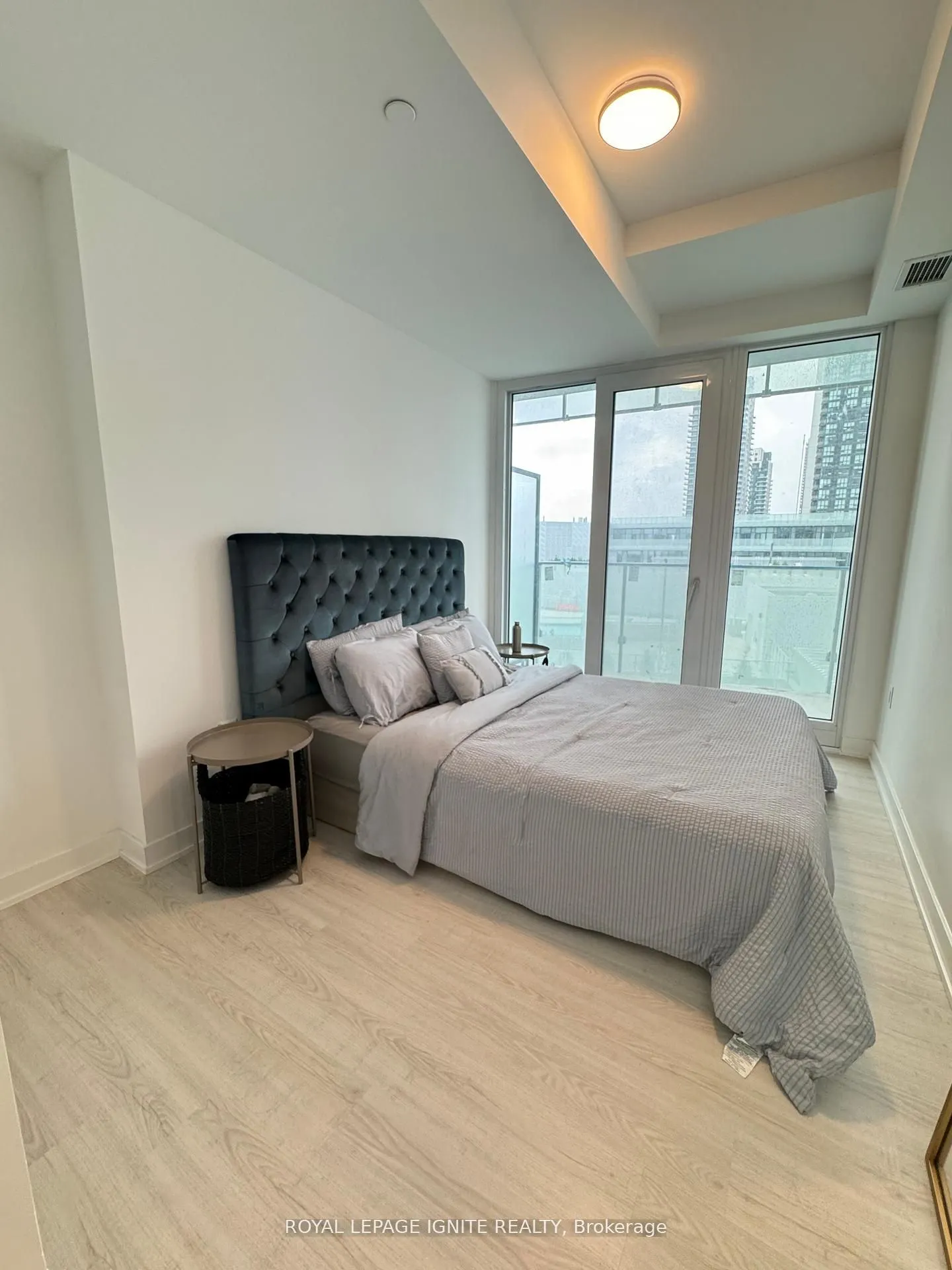 3883 Quartz Road, #501