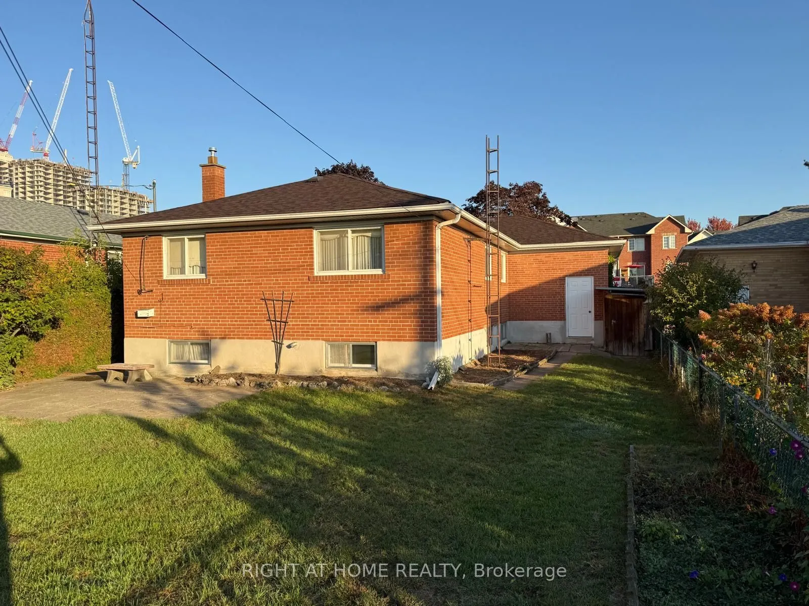 54 LEMONWOOD Drive