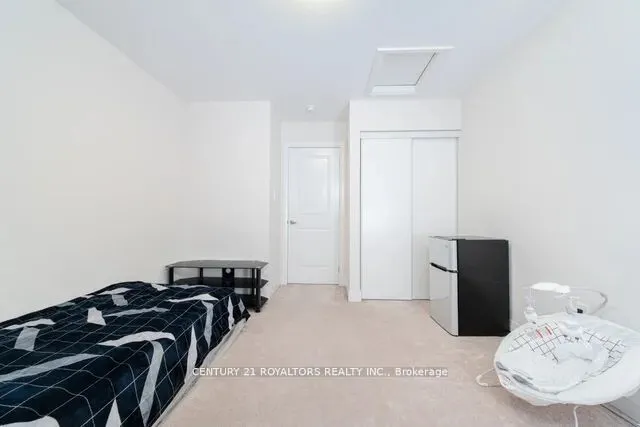77 Enford Crescent