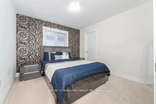 77 Enford Crescent