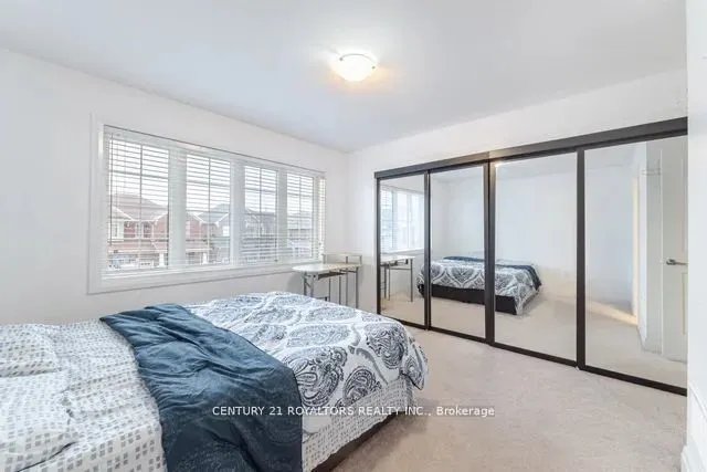 77 Enford Crescent