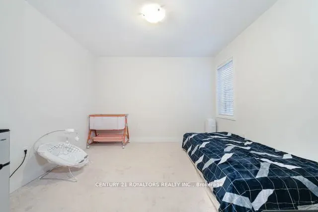 77 Enford Crescent
