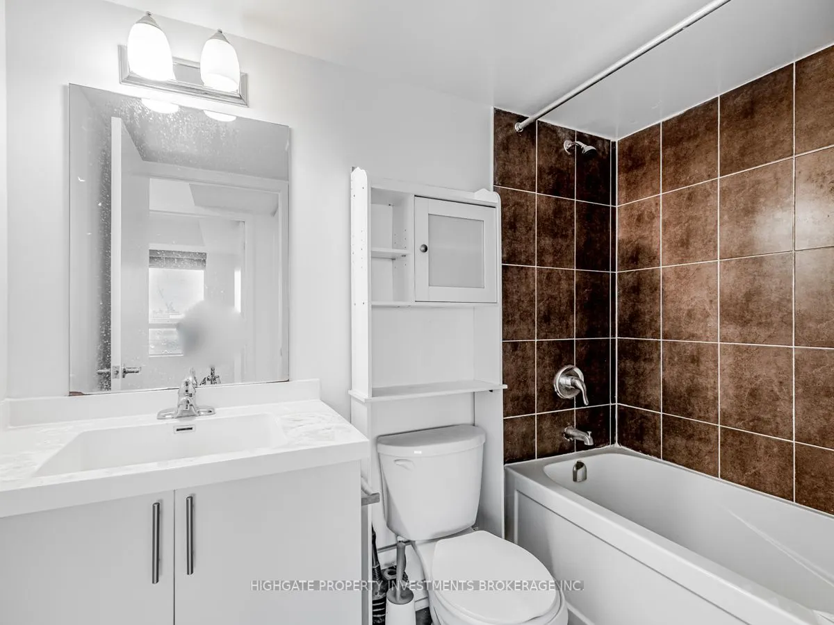 1420 Dupont Street, #806