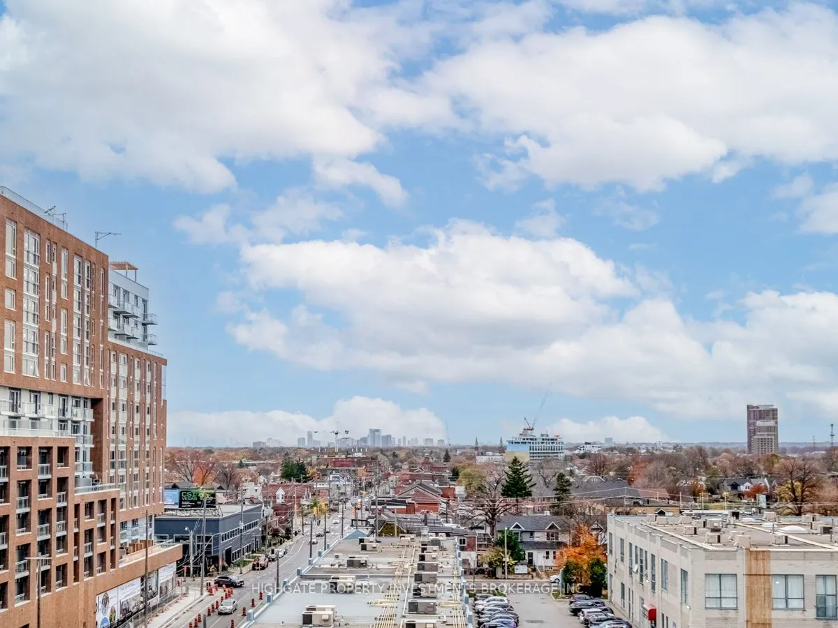 1420 Dupont Street, #806