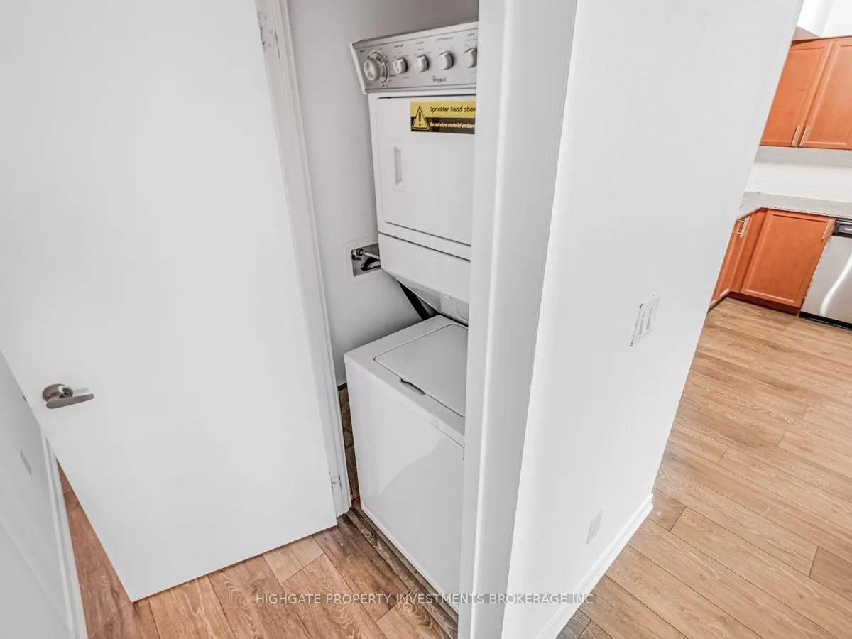 1420 Dupont Street, #806
