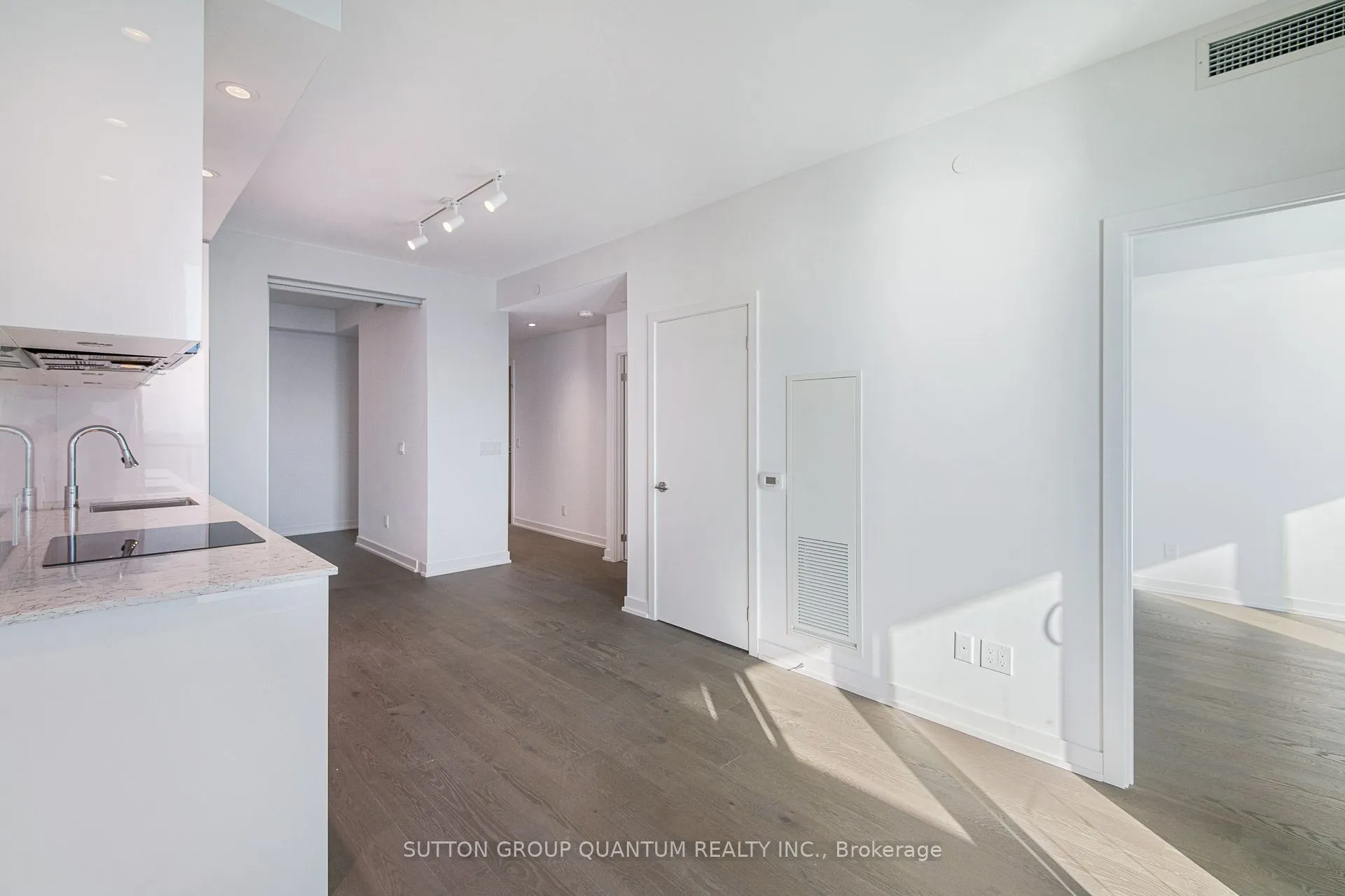1926 Lake Shore Boulevard W, #3008