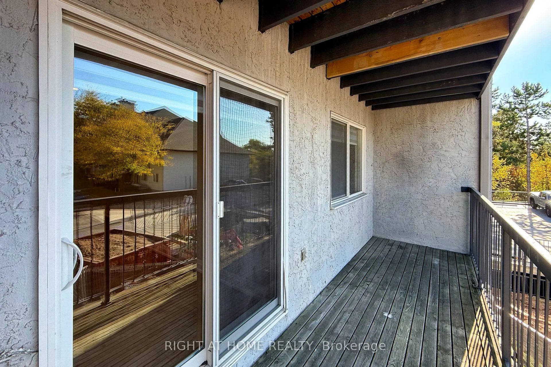 1450 Glen Abbey Gate, #722