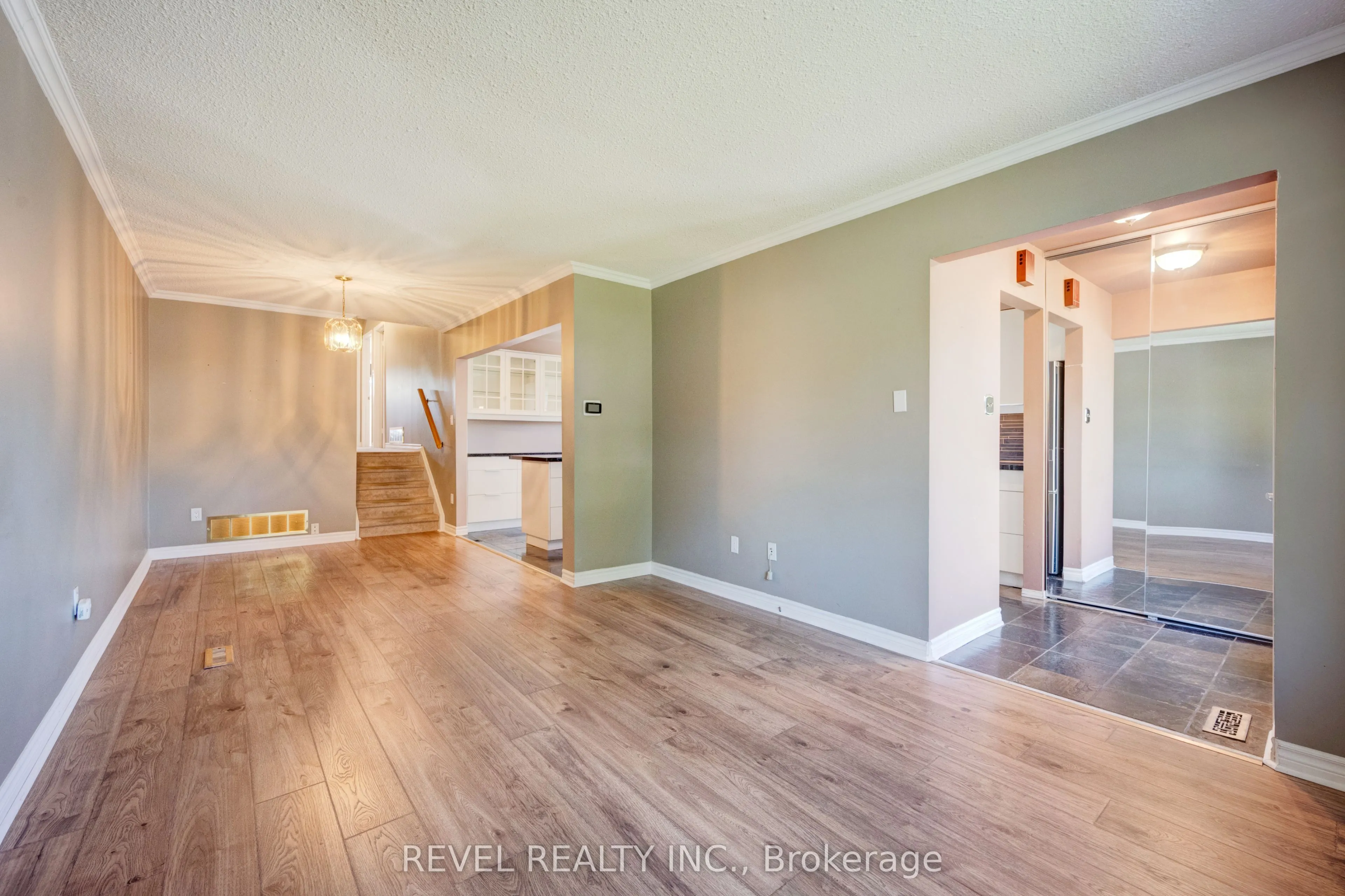 44 Marblehead Crescent
