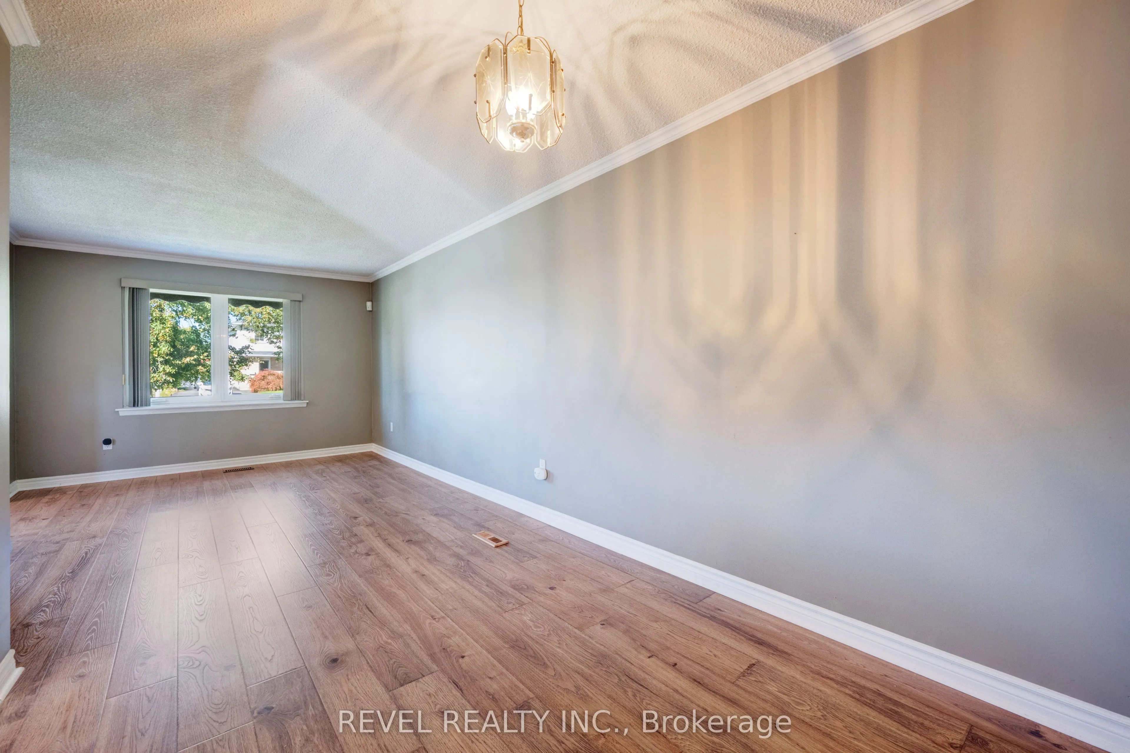 44 Marblehead Crescent