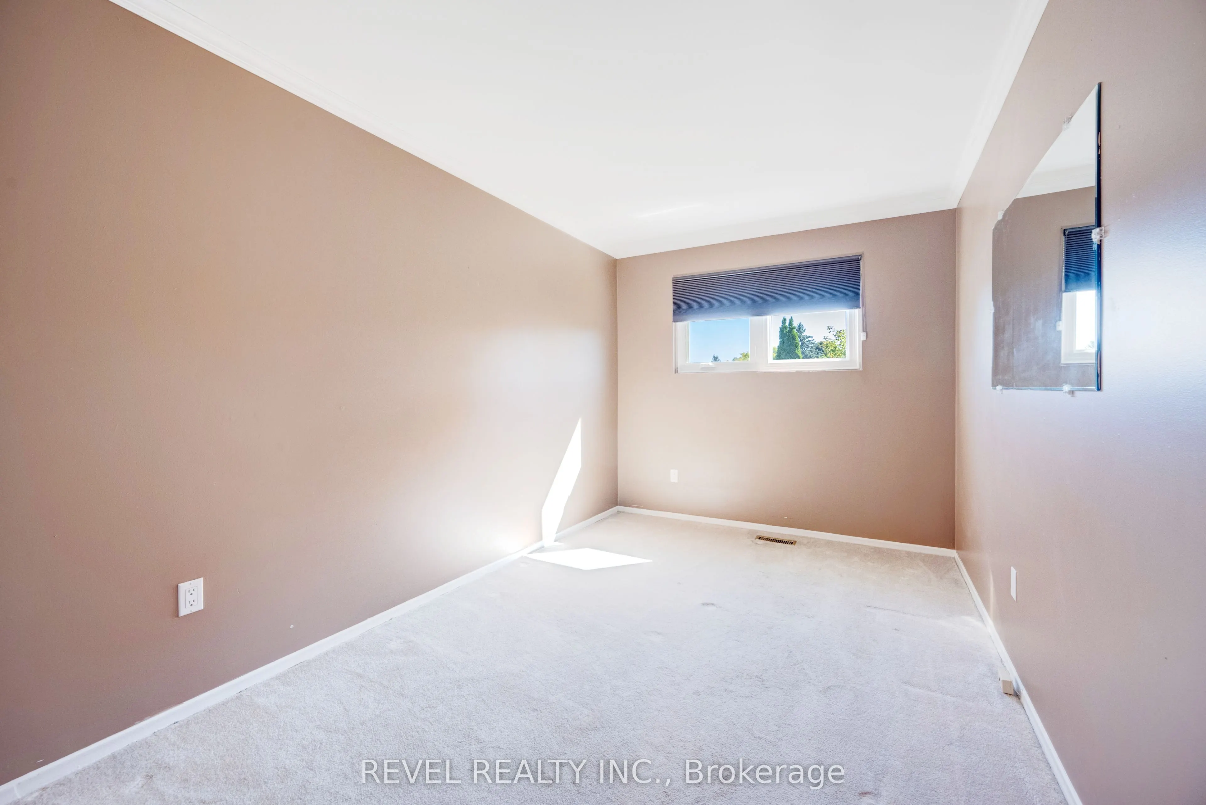 44 Marblehead Crescent