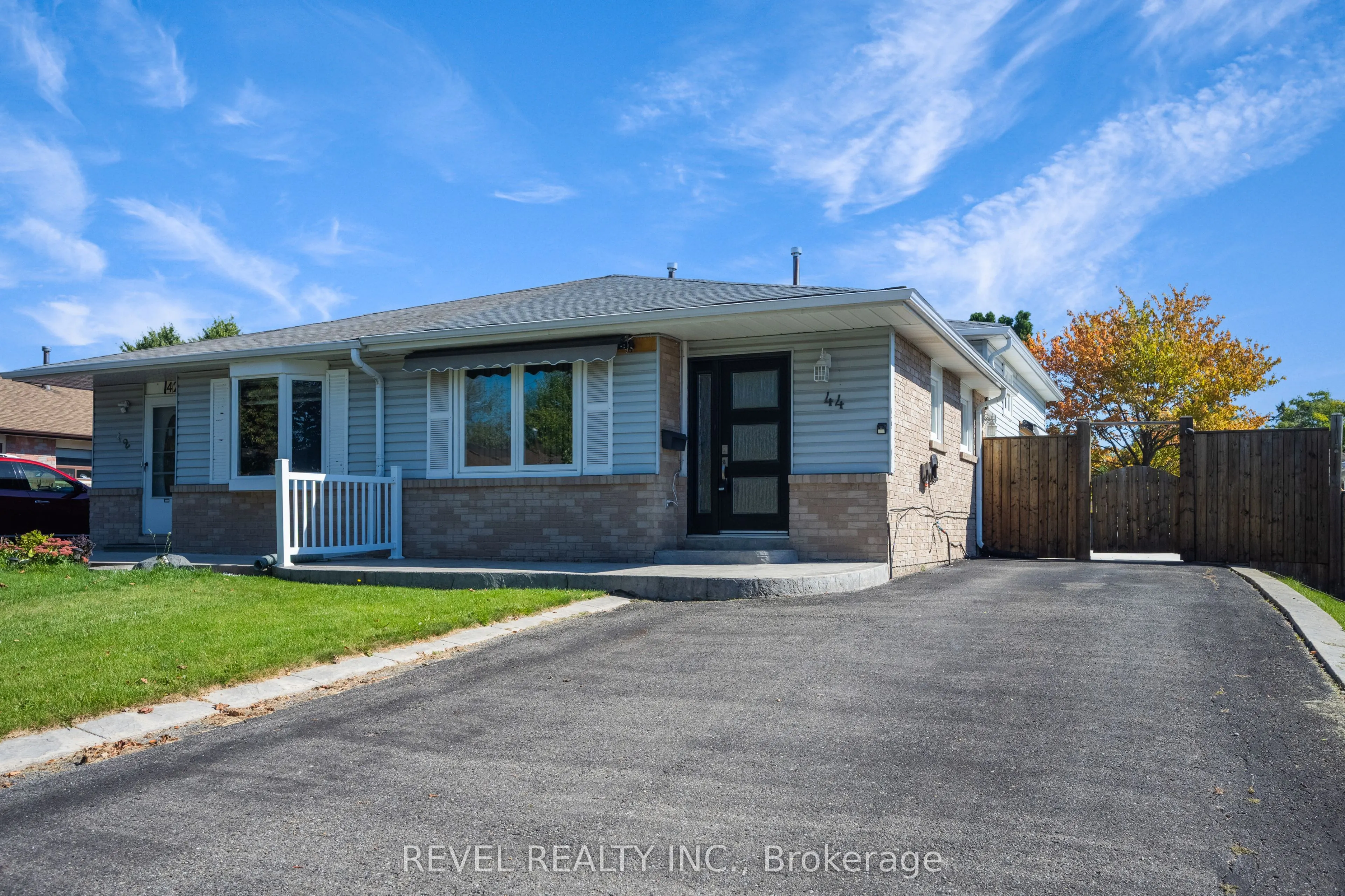 44 Marblehead Crescent