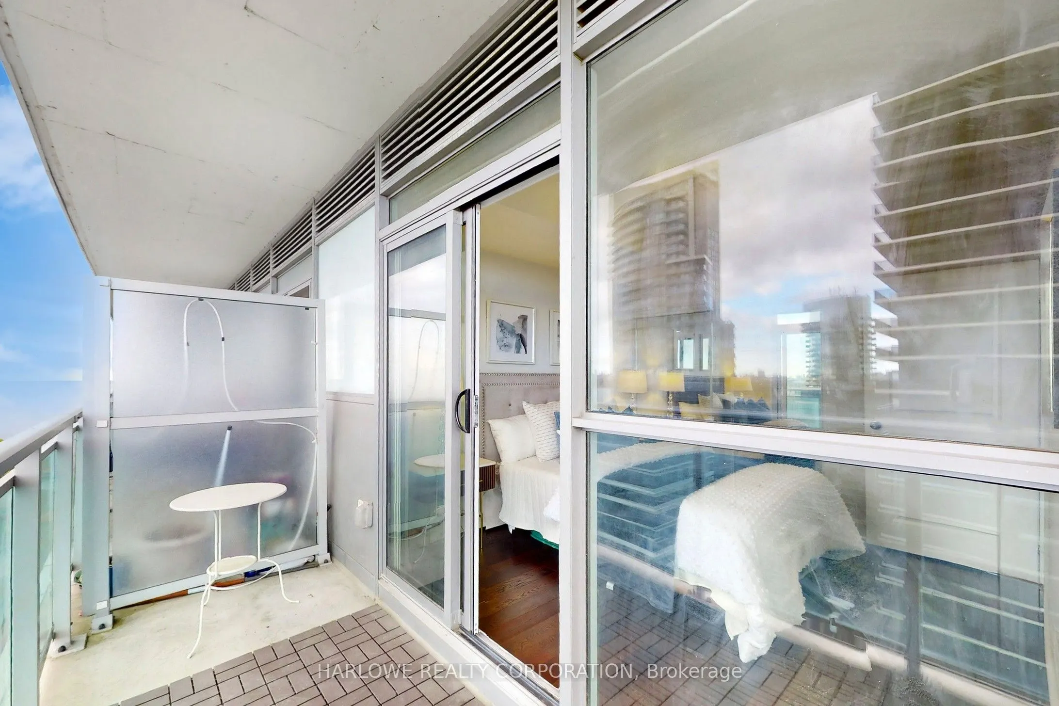 33 Shore Breeze Drive, #2006