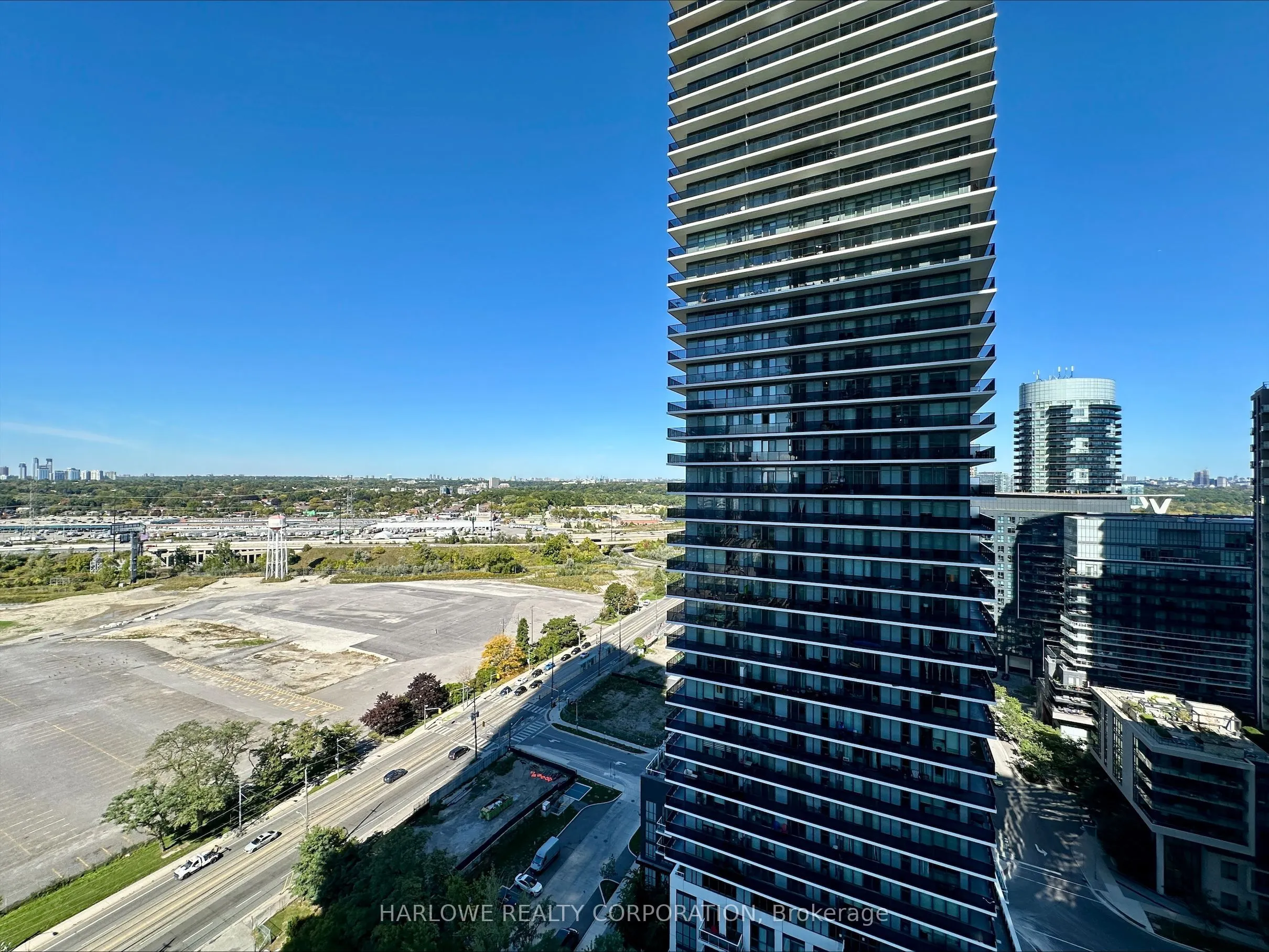 33 Shore Breeze Drive, #2006