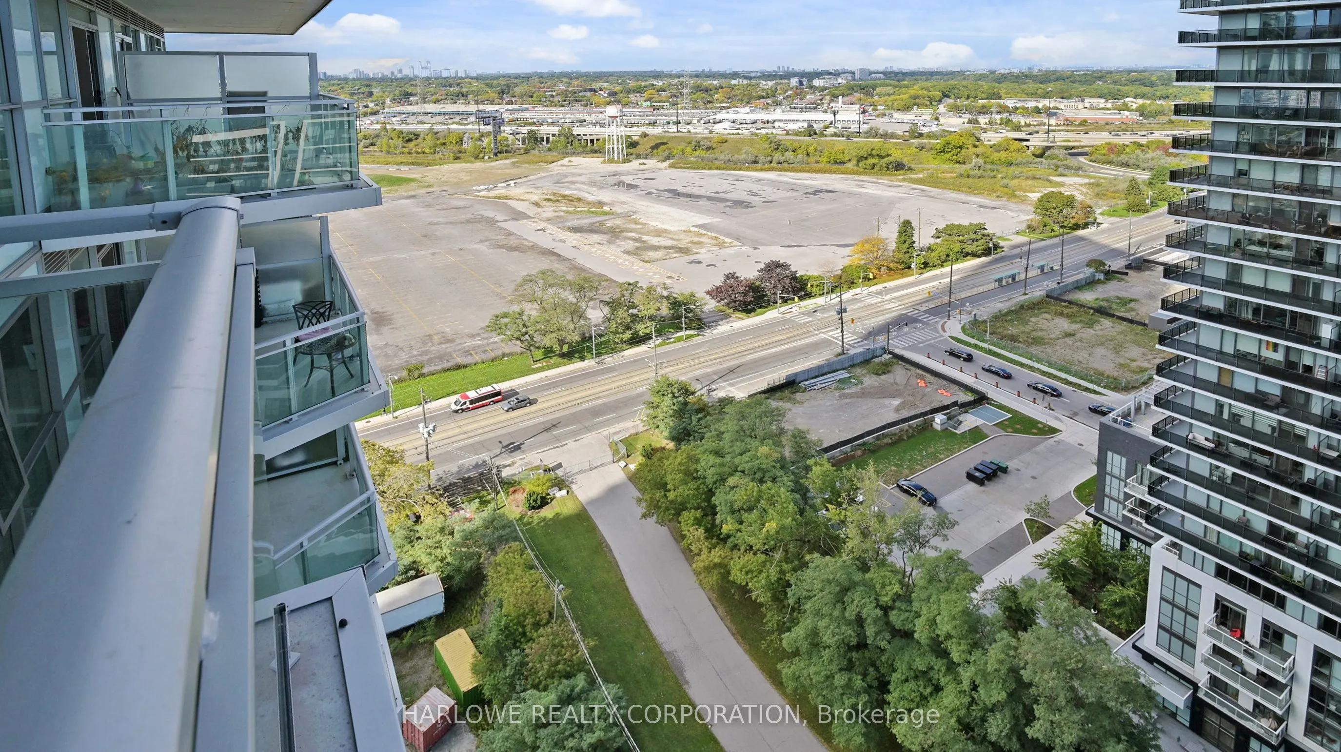 33 Shore Breeze Drive, #2006