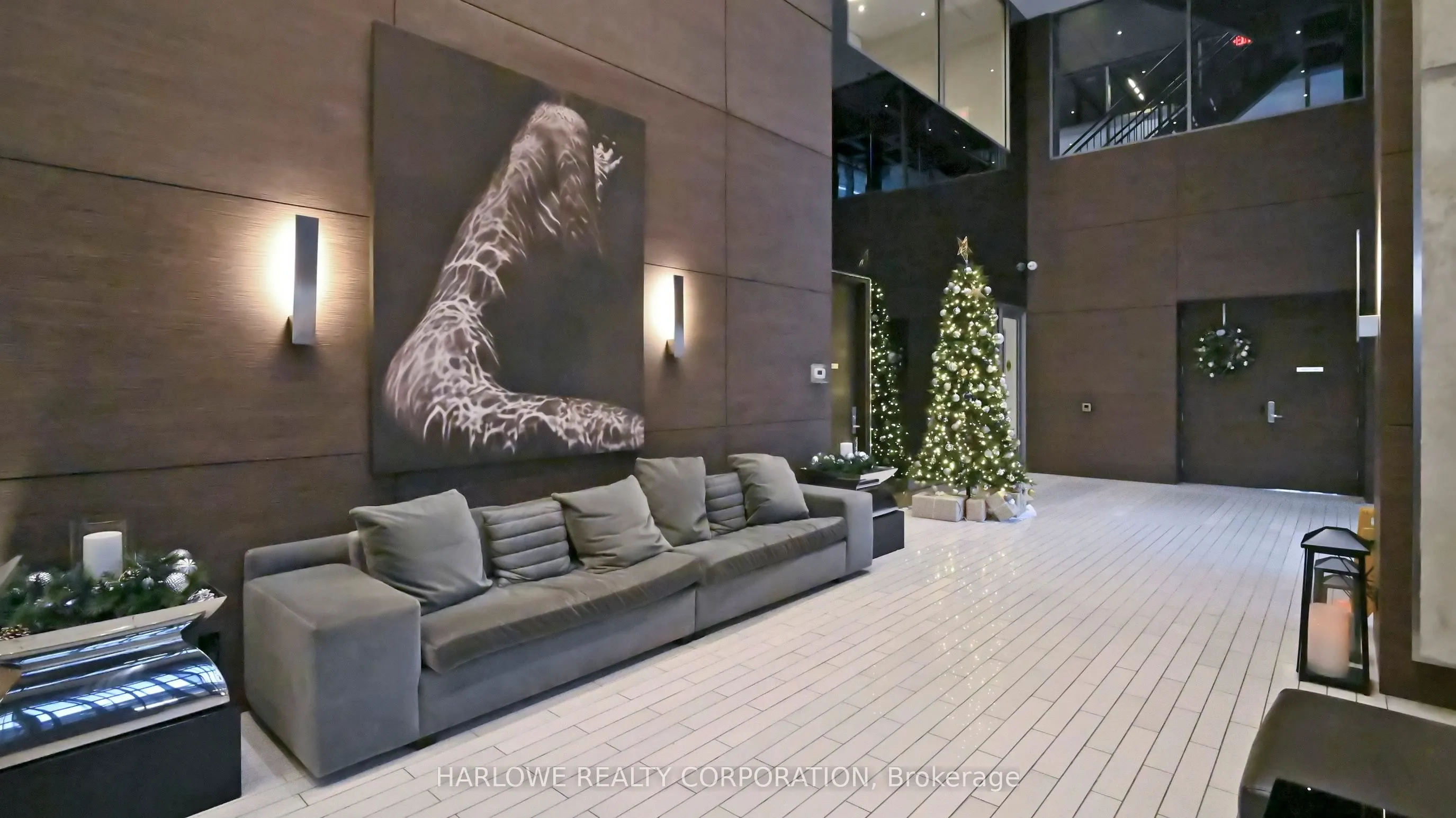 33 Shore Breeze Drive, #2006